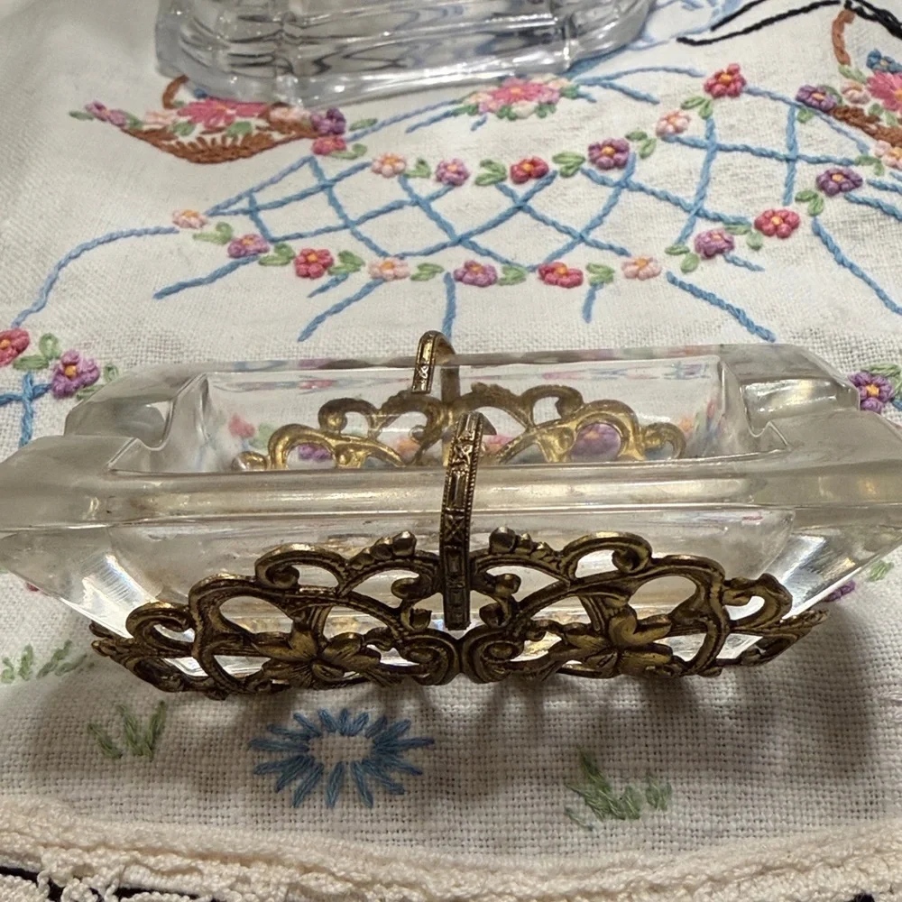 VTG Hollywood Regency Filigree Glass Ashtray